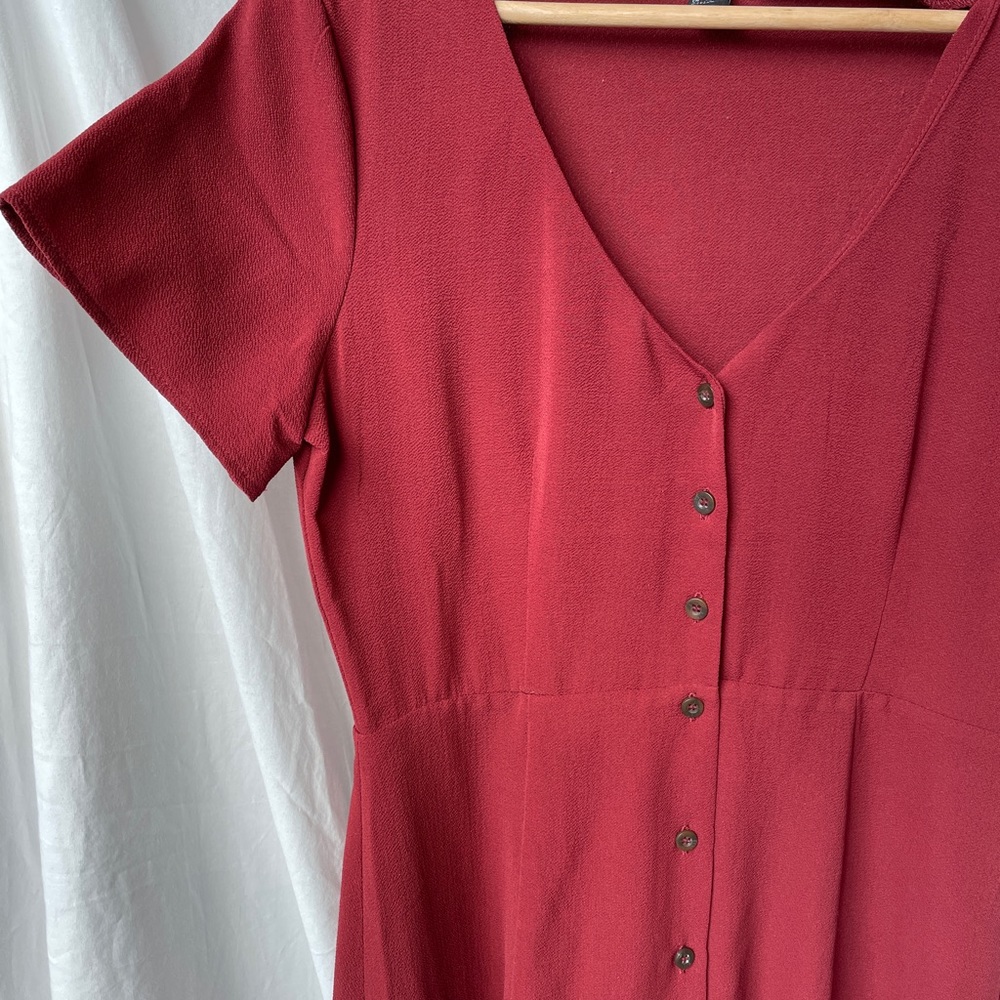 H&M Burgundy button down dress